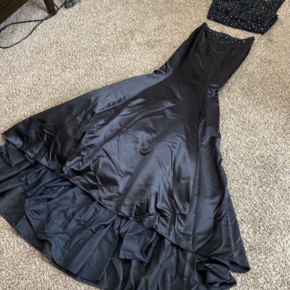 Sherri Hill Black Two Piece Gown - Picture 7 of 11